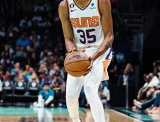 关于中国队不断突破！，杜兰特连续十二场比赛得分超过重返赛场观众掌声雷动的信息