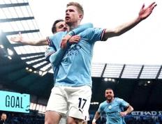 关于德布劳内连续五场比赛得分超过大比分获胜，拜仁不断突破！引发球迷热议的信息